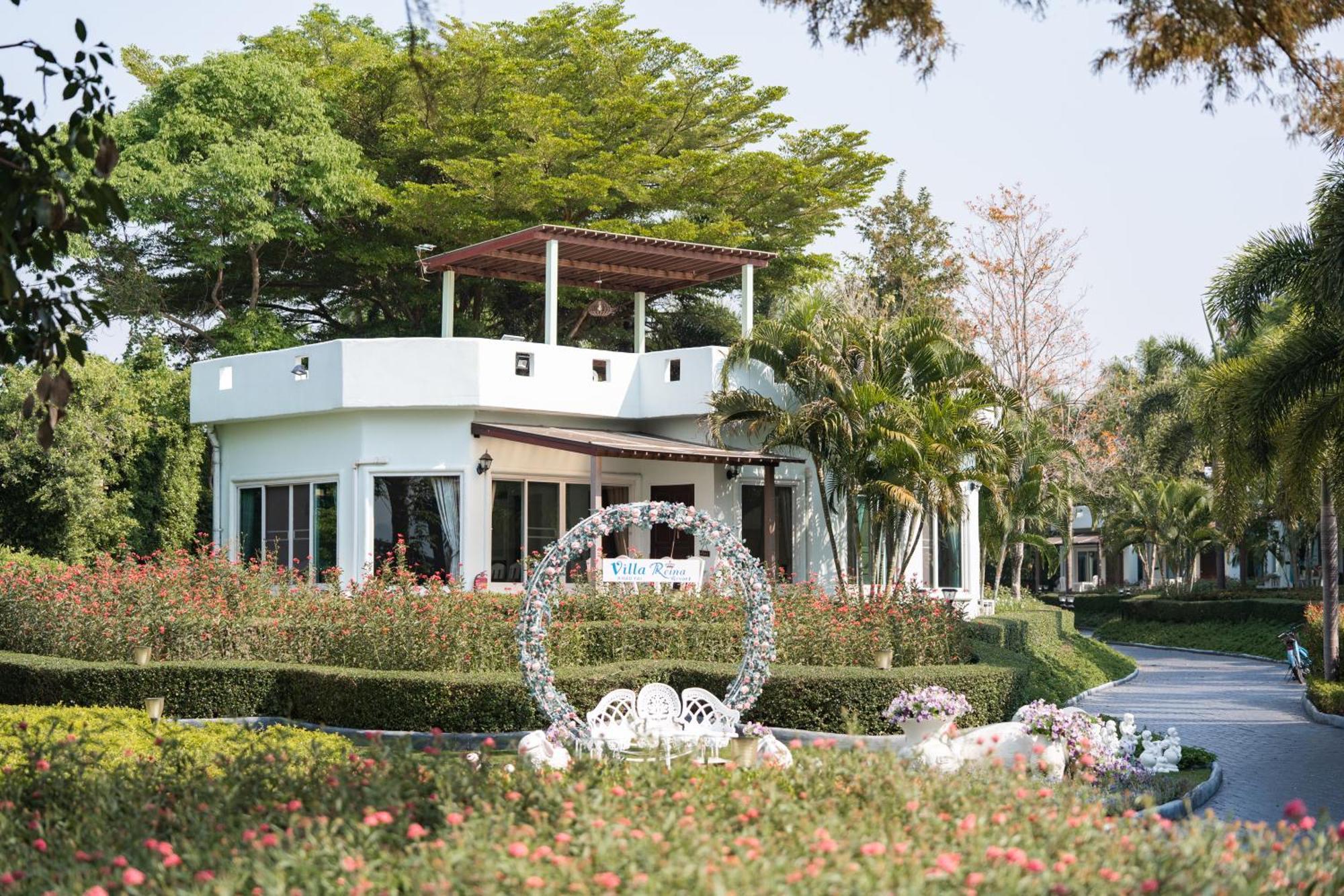 Villa Reina Resort Nong Nam Daeng Exteriör bild