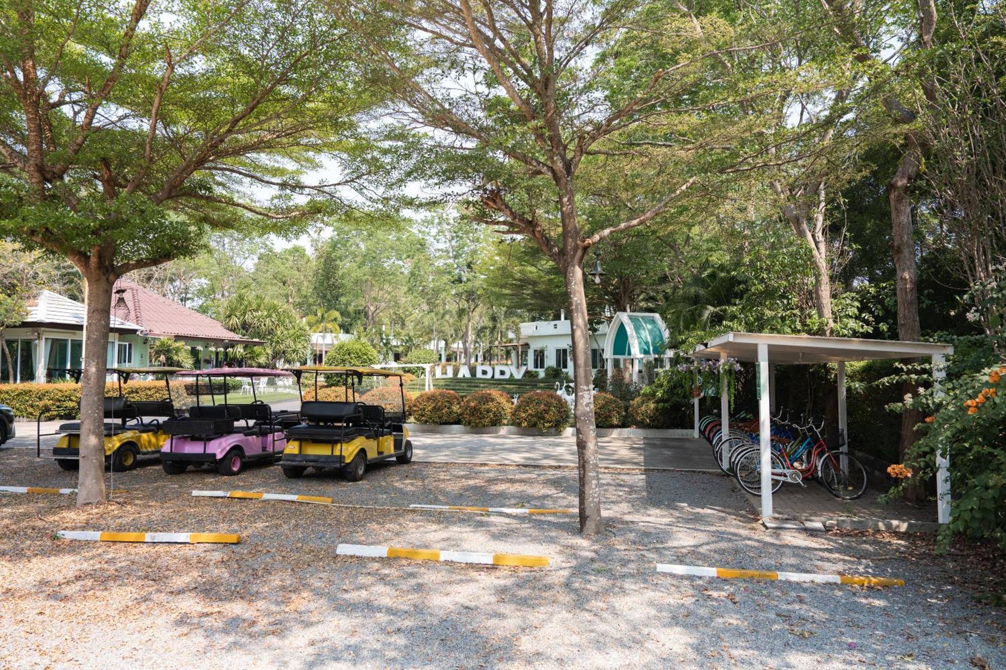 Villa Reina Resort Nong Nam Daeng Exteriör bild